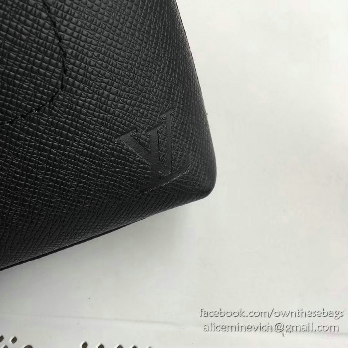 Louis Vuitton Taiga Leather Grigori Pochette PM Noir M30505