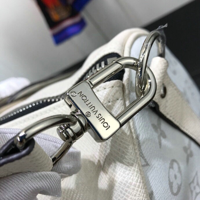 Louis Vuitton Keepall 45 White M30235