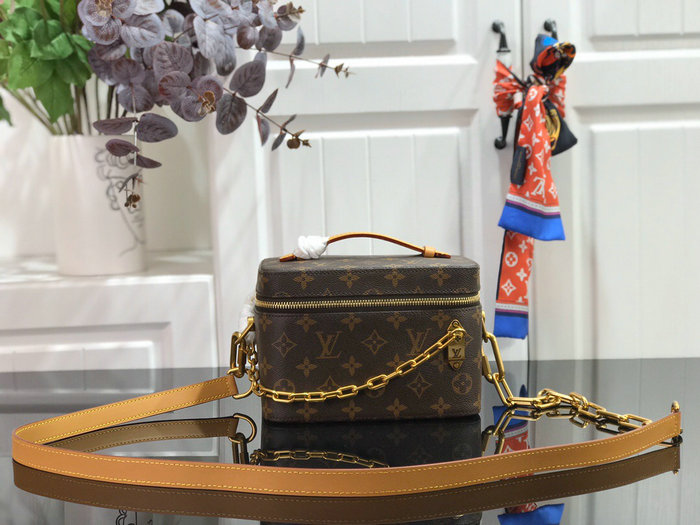 Louis Vuitton Monogram Canvas Bag M61113