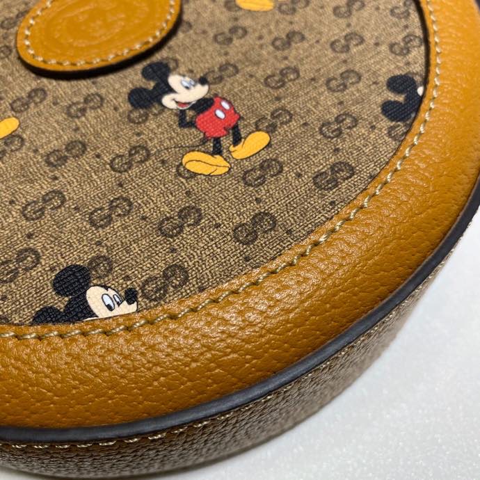 Disney x Gucci Round Shoulder Bag 603938