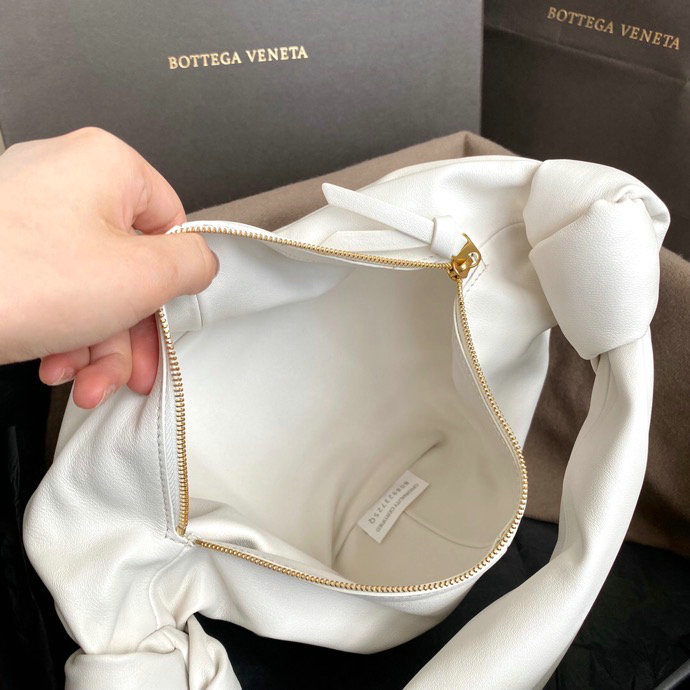 Bottega Veneta Calfskin Mini Bag White B629635