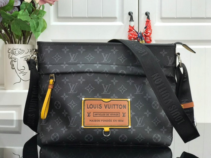 Louis Vuitton Apollo Messenger Bag M48219