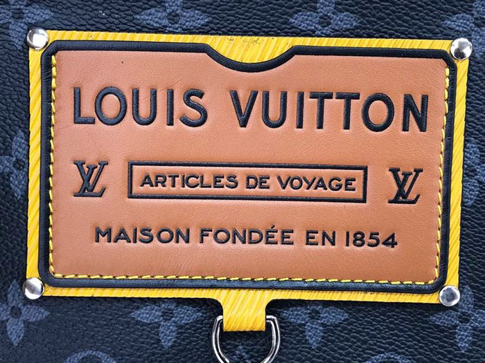 Louis Vuitton Apollo Messenger Bag M48219