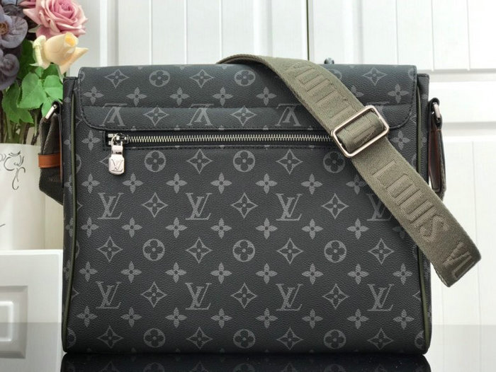 Louis Vuitton District MM M40239