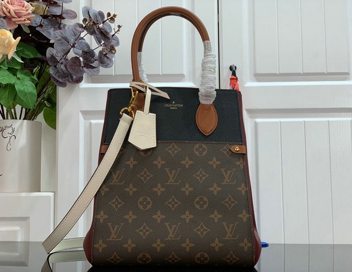 Louis Vuitton Fold Tote MM Black M45409