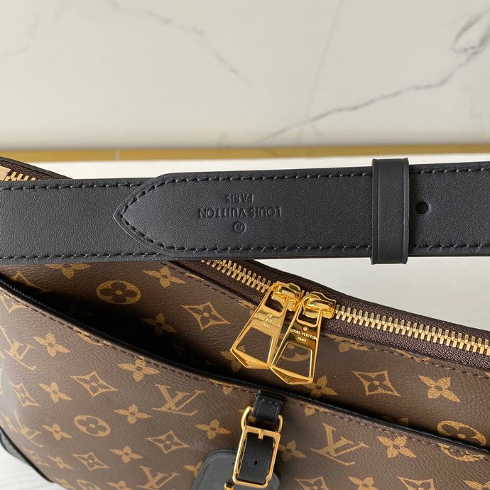 Louis Vuitton Odeon MM Black M45355