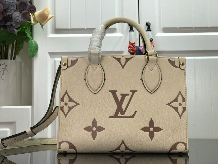 Louis Vuitton Onthego PM Cream M45654