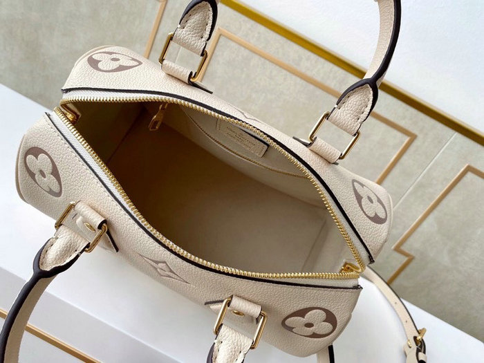 Louis Vuitton Speedy Bandouliere 25 Cream M58947