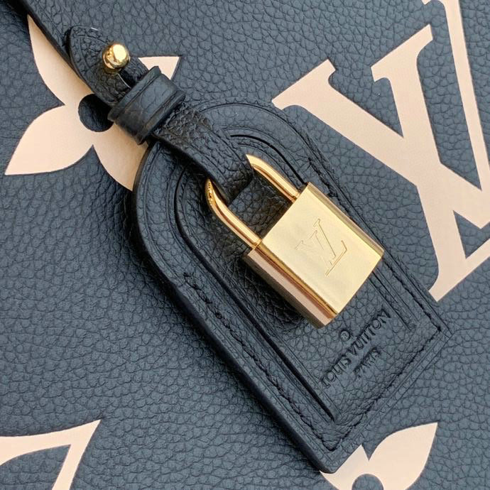 Louis Vuitton Grand Palais M45842