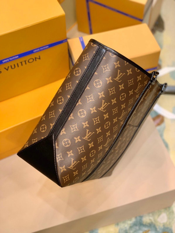 Louis Vuitton Weekend Tote GM M45733