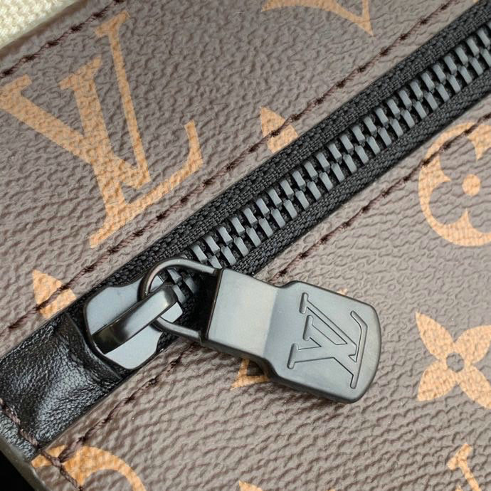 Louis Vuitton Weekend Tote GM M45733