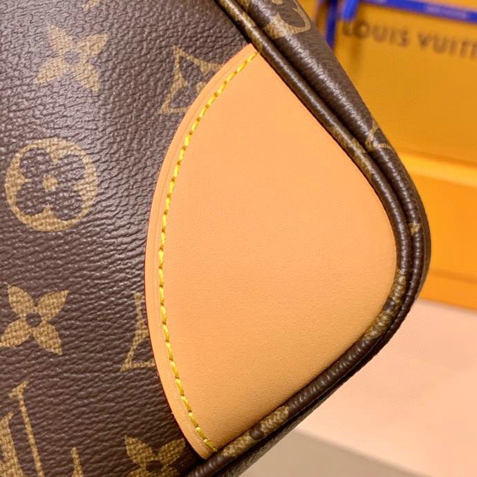 Louis Vuitton Monogram Boulogne Shoulder Bag M51265