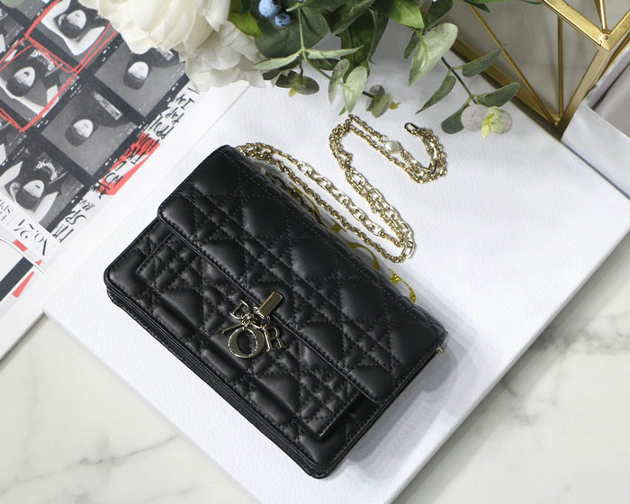 Dior lambskin Chain Wallet Black DM7001