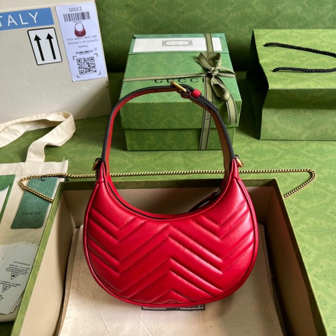 Gucci GG Marmont half-moon-shaped mini bag red 699514