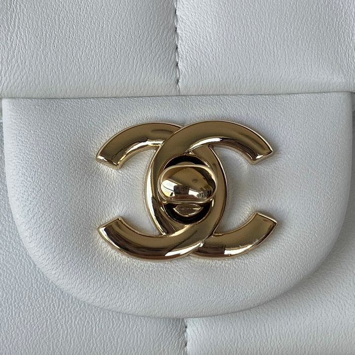 Chanel Lambskin Flap Bag White AS3330