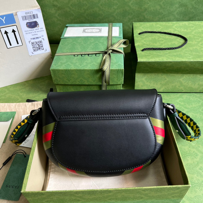 Gucci Leather Small shoulder bag with logo 679540