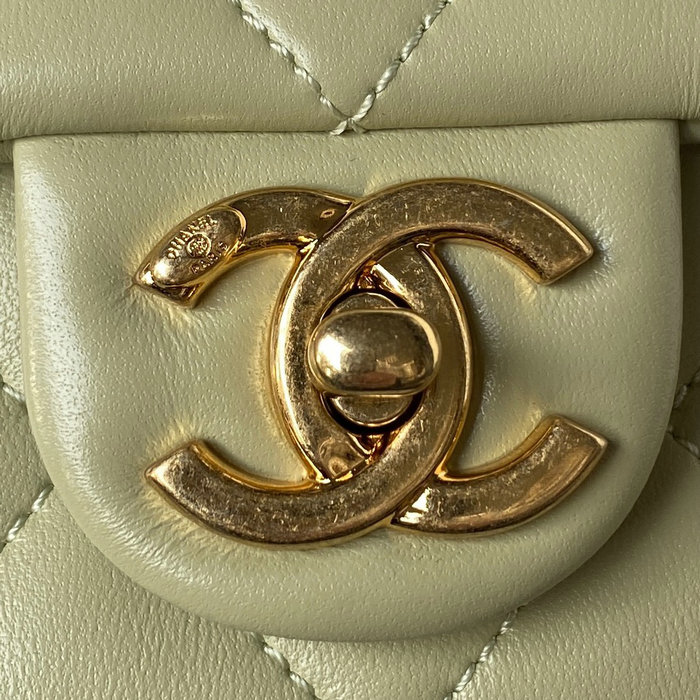 Chanel Lambskin Mini Shoulder Bag Khaki AS3748