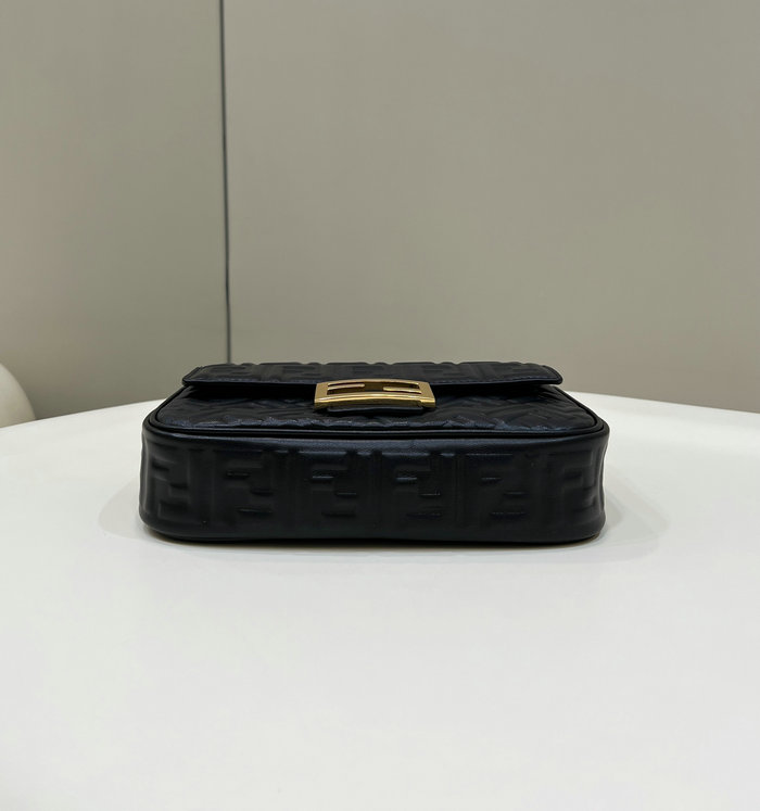 Fendi Baguette Chain Midi Bag Black F8533