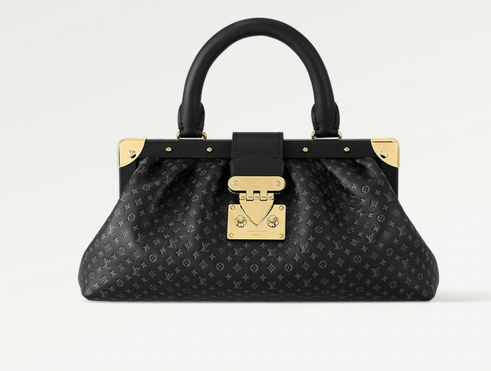 Louis Vuitton Monogram Clutch Black M22326