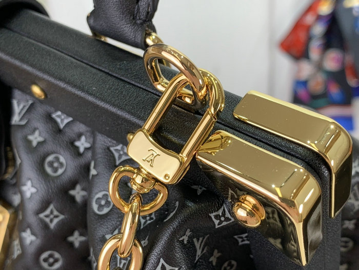 Louis Vuitton Monogram Clutch Black M22326