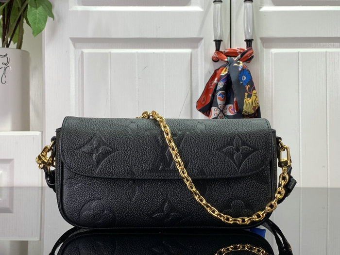 Louis Vuitton Ivy Wallet On Chain Bag Black M82211