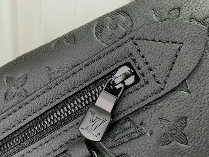 Louis Vuitton Duo Slingbag M21890