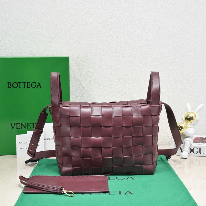 Bottega Veneta Bowling Cassette Bag Burgundy B730327