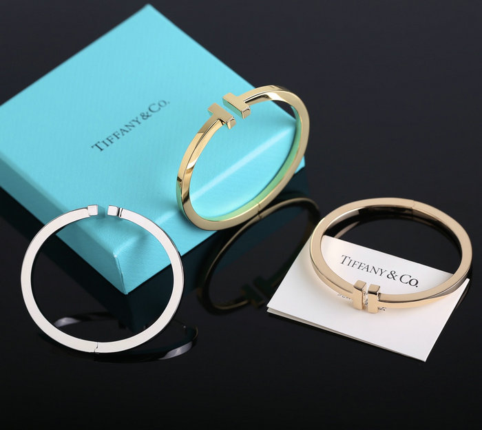 Tiffany Bracelet TB051001