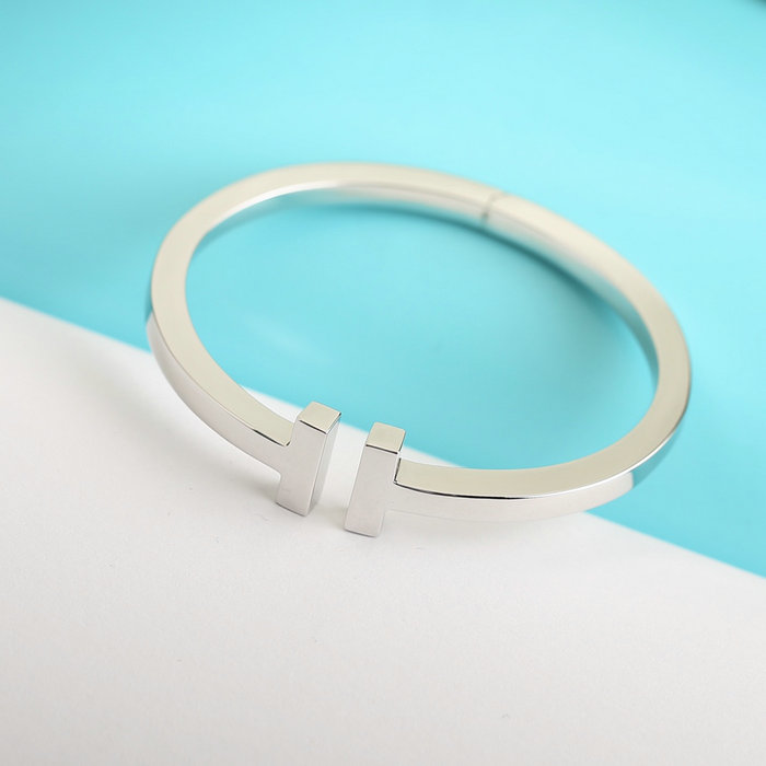 Tiffany Bracelet TB051001