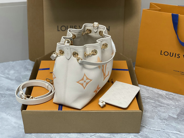 Louis Vuitton Summer Bundle M46545