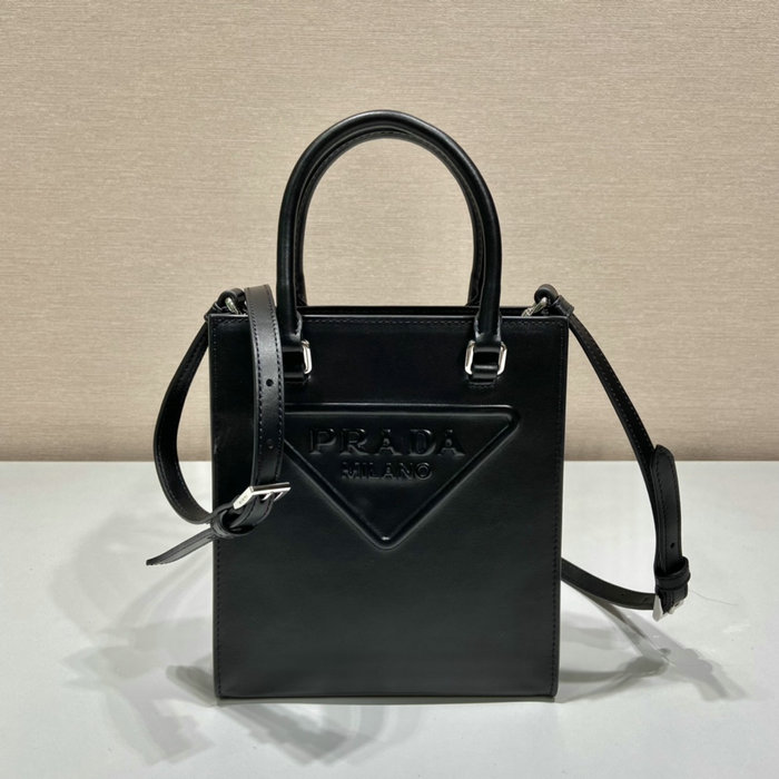 Prada Smooth Leather handbag Black 1BA333