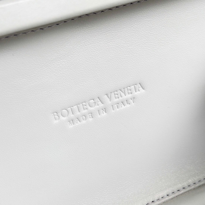 Bottega Veneta Knot On Strap White B717623