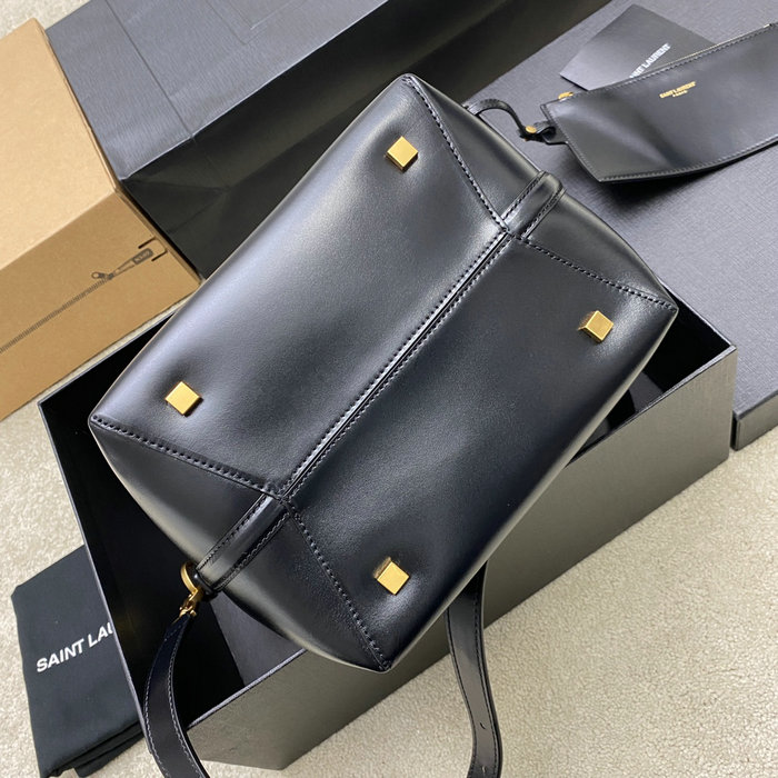 Saint Laurent Le 37 in Shiny Leather Black 742828