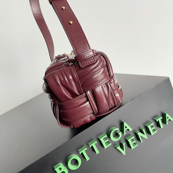 Bottega Veneta Calfskin Hobo Bag Burgundy B736233