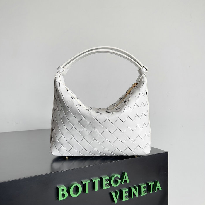 Bottega Veneta Intreccio Leather Toiletry Bag White B754443