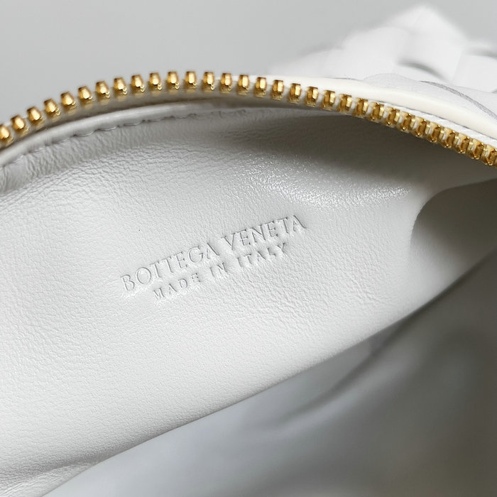 Bottega Veneta Intreccio Leather Toiletry Bag White B754443