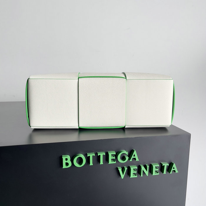 Bottega Veneta Small Arco Tote Bag White B652867