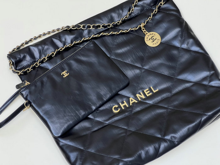 Chanel Shiny Calfskin Handbag Black AS3261