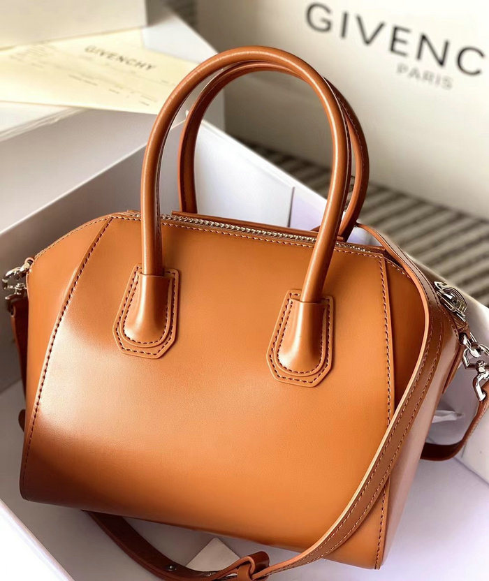 Givenchy Antigona small leather bag Brown G9981