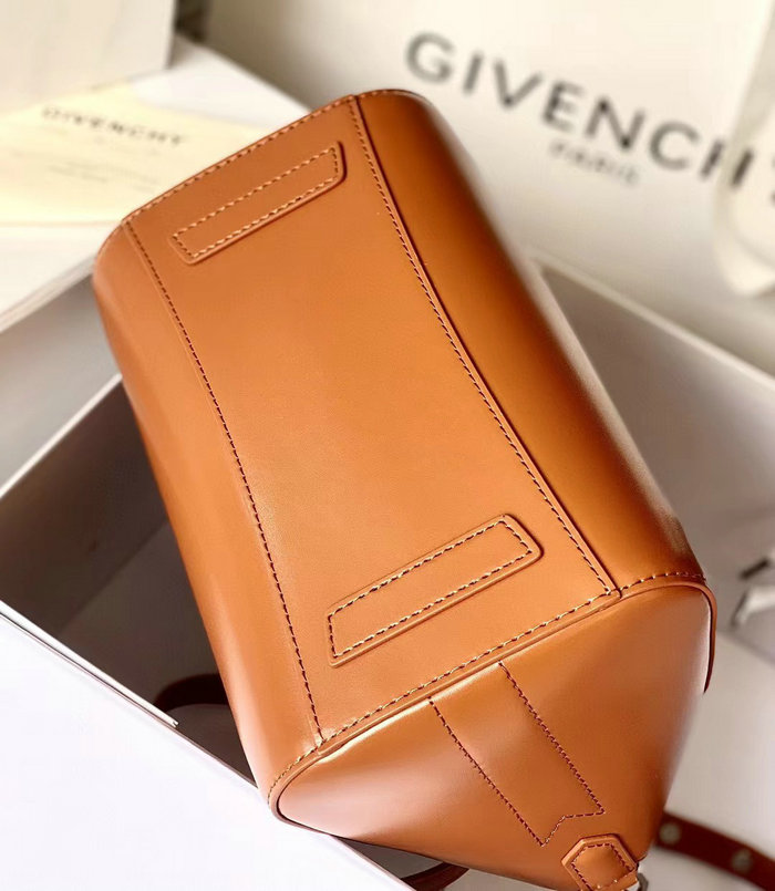 Givenchy Antigona small leather bag Brown G9981