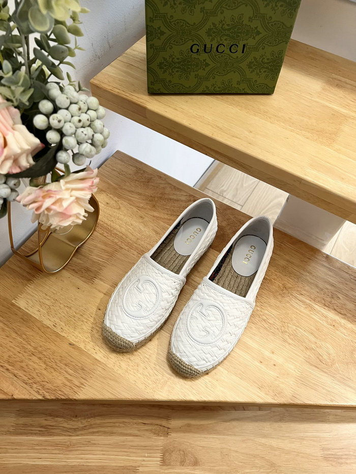 Gucci Flat Pumps White SNG070401