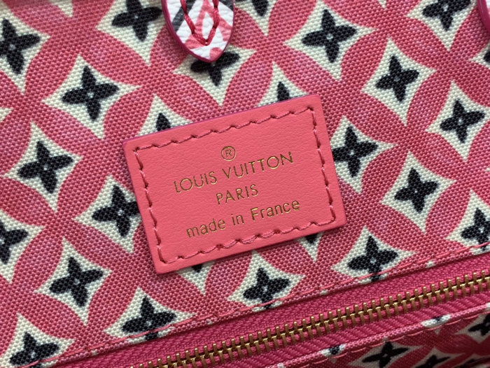 Louis Vuitton OnTheGo MM Pink M22975