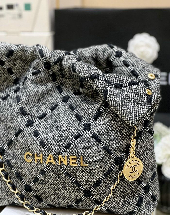 Chanle Tweed Medium 22 Bag Grey AS3261