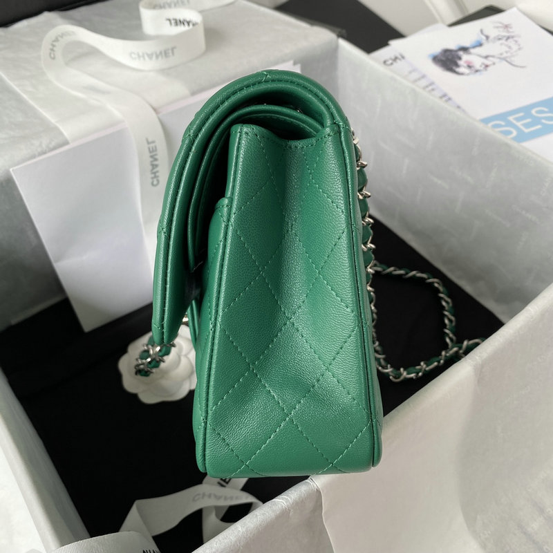 Medium Classic Flap Handbag Green with Silver A01112