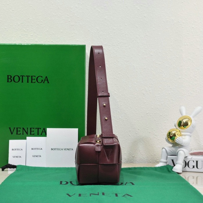 Bottega Veneta Small Brick Cassette Burgundy 729166