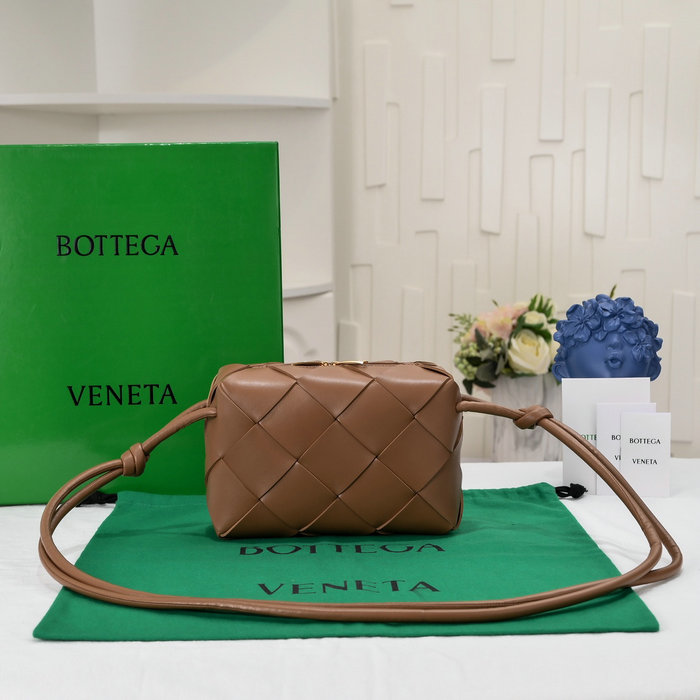 Bottega Veneta Small Cassette Camera Bag Camel 6600