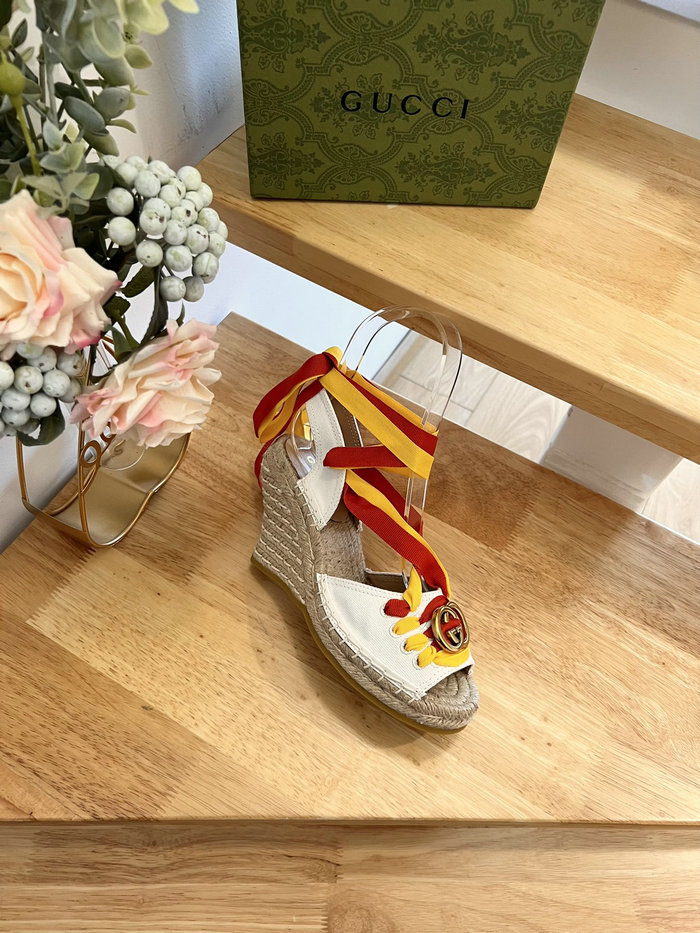 Gucci Wedge Sandals SNG082306