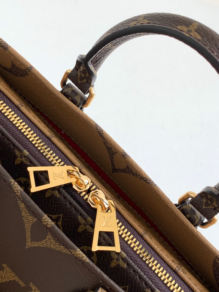 Louis Vuitton OnTheGo East West M46653