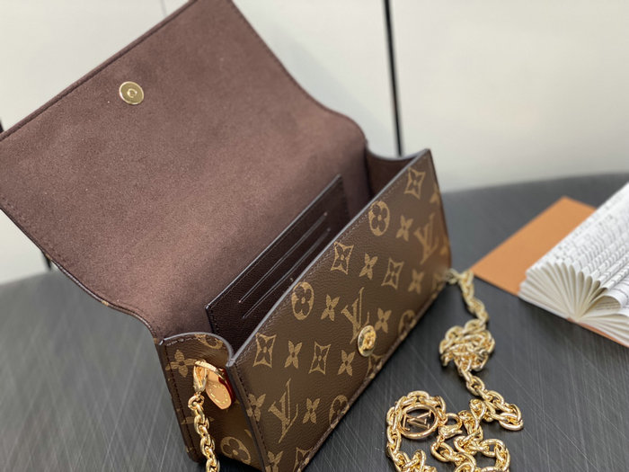 Louis Vuitton Wallet On Chain Lily M82509