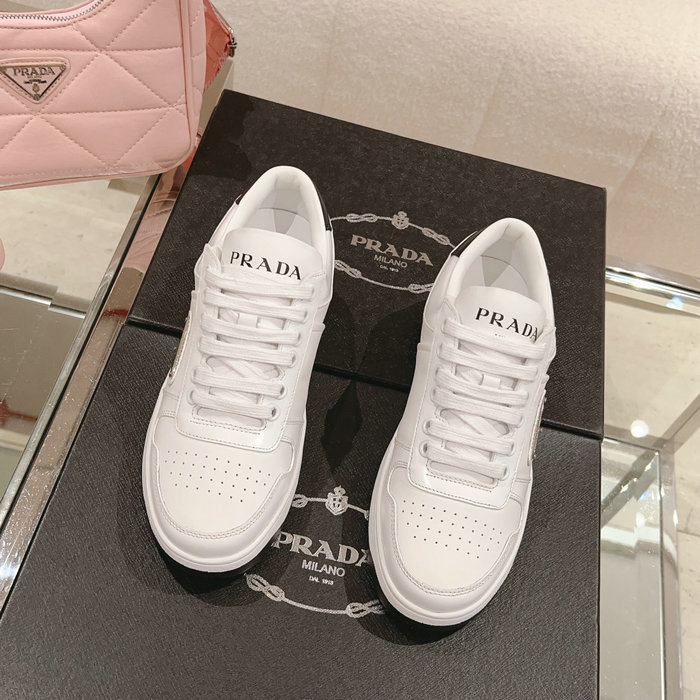 Prada Leather Sneakers SNP082701